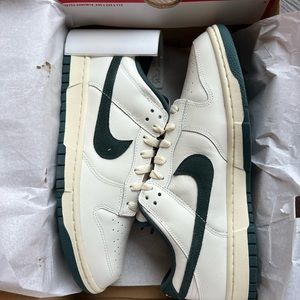 Nike Dunk Low Deep Jungle Coconut size 11.5